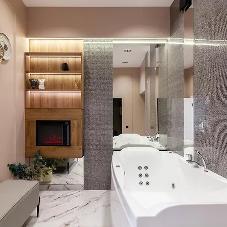 Apartment Leogrand Jacuzzi On Nalyvayka 14 *